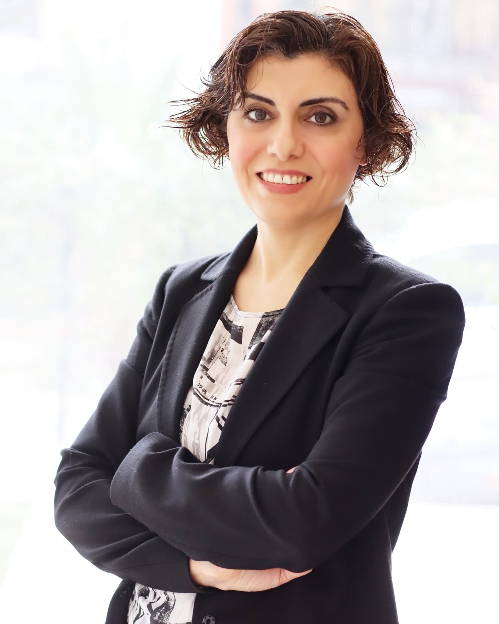 Doç. Dr. Ülkü Akyol Ardıç, Çocuk ve Genç Psikiyatristi — Bornova, İzmir